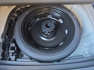 Skoda Karoq 1,5TSI DSG 4*J.Gar/aAHK/Kamera/Kessy/Winterp.  ** - bilder 14