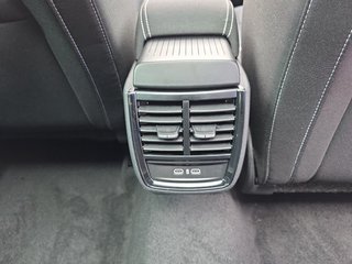 Skoda Kamiq Monte Carlo 1,5TSI DSG 4*J.Gar/AHK/18*Alu/el.Klappe  ** - foto 21