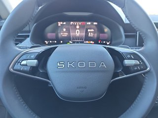 Skoda Kamiq Selection 1,5TSI DSG AHK/Kamera/LED/Kessy/Winterp.  ** - foto 16