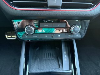 Skoda Kamiq Monte Carlo 1,5TSI DSG 4*J.Gar/18*Alu/el.Klappe  ** - bilder 20
