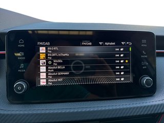Skoda Kamiq Monte Carlo 1,5TSI DSG 4*J.Gar/18*Alu/el.Klappe  ** - bilder 22