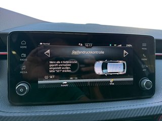 Skoda Kamiq Monte Carlo 1,5TSI DSG 4*J.Gar/18*Alu/el.Klappe  ** - bilder 35