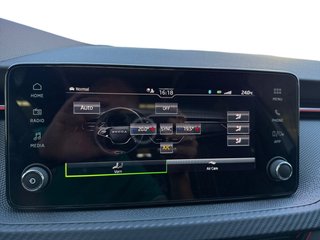 Skoda Kamiq Monte Carlo 1,5TSI DSG 4*J.Gar/18*Alu/el.Klappe  ** - bilder 41