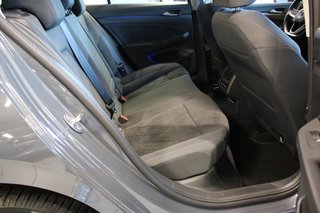 Volkswagen Golf 1.4 eHybrid Style IQ.Light/Navi/Kamera/ACC - bilder 3