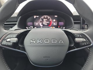 Skoda Kamiq Selection 1,5TSI DSG AHK/Kamera/LED/Kessy/Winterp. - bilder 17