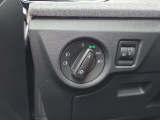 Skoda Kamiq Selection 1,5TSI DSG AHK/Kamera/LED/Kessy/Winterp. - bilder 18