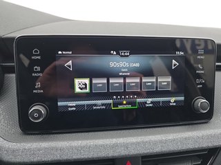 Skoda Kamiq Selection 1,5TSI DSG AHK/Kamera/LED/Kessy/Winterp. - bilder 23