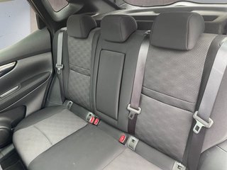 Nissan Qashqai 1.2 DIG-T N-Connecta AHK/Navi/Pano - foto 8