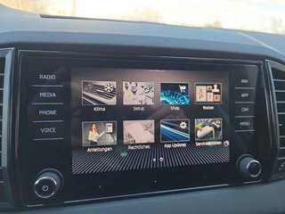 Skoda Karoq 1,5TSI DSG aAHK/Navi/Kamera/LED/ACC/Winterp.   ** - bilder 38