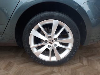 Skoda Octavia 1.5 TSI ACT Style 1.Hd. Navi LED Sitzh. Temp. - bilder 9