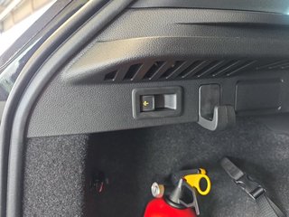 Skoda Kamiq Monte Carlo 1,5TSI DSG AHK/Matrix/el.Klappe         ** - foto 17