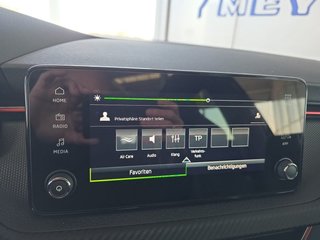 Skoda Kamiq Monte Carlo 1,5TSI DSG AHK/Matrix/el.Klappe         ** - foto 45