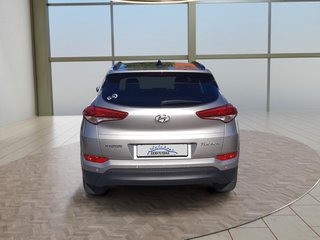 Hyundai TUCSON 1.7 CRDi NAVI/LEDER/LED/PANO/AHK/e.SITZE - bilder 4