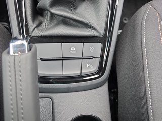 Skoda Kamiq Selection 1,5TSI DSG AHK/Kamera/LED/Kessy/Winterp.  ** - bilder 21