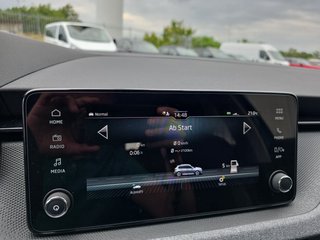 Skoda Kamiq Selection 1,5TSI DSG AHK/Kamera/LED/Kessy/Winterp.  ** - bilder 34