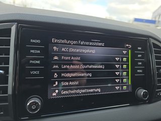 Skoda Karoq Sportline 1,5TSI DSG 4*J.Gar/Pano/aAHK/Matrix/Navi    ** - bilder 44