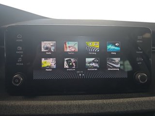 Skoda Kamiq Selection 1,0TSI DSG Kessy/Kamera/Temp/2-Z.Klimaaut.  ** - bilder 21