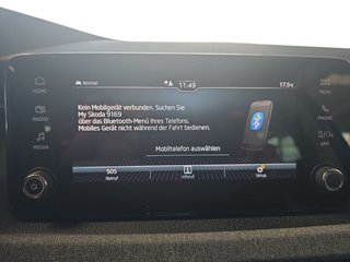 Skoda Kamiq Selection 1,0TSI DSG Kessy/Kamera/Temp/2-Z.Klimaaut.  ** - bilder 23