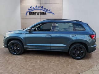 Skoda Karoq 2.0 TSI Sportline 4x4 LED/NAVI/AHK - bilder 2