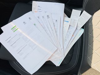 Skoda Karoq 2.0 TSI Sportline 4x4 LED/NAVI/AHK - bilder 14