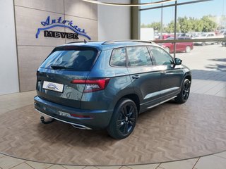 Skoda Karoq 2.0 TSI Sportline 4x4 LED/NAVI/AHK - bilder 5