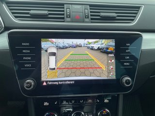 Skoda Superb Combi 1,5TSI DSG Navi/Kamera/el.Klappe/Kessy - foto 15