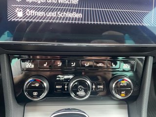 Skoda Superb Combi 1,5TSI DSG Navi/Kamera/el.Klappe/Kessy - foto 19