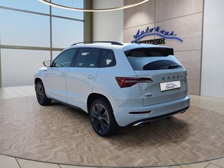 Skoda Karoq Sportline 1,5TSI DSG aAHK/Matrix/Kessy/Winterp.  ** - bilder 3
