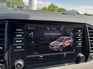 Skoda Karoq Sportline 1,5TSI DSG aAHK/Matrix/Kessy/Winterp.  ** - bilder 31