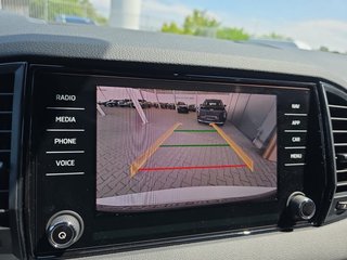 Skoda Karoq Sportline 1,5TSI DSG aAHK/Matrix/Kessy/Winterp.  ** - bilder 38