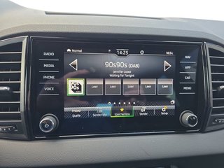 Skoda Karoq Sportline 2,0TDI DSG 4x4 aAHK/4*J.Gar/Matrix/Navi   ** - bilder 25