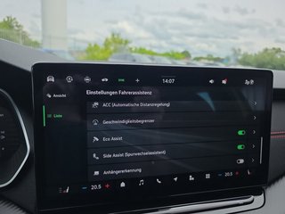 Skoda Octavia 2.0TSI RS 19*Alu/AHK/Navi/Matrix/ACC/el.Klappe  ** - bilder 44