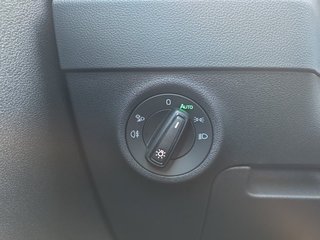 Skoda Karoq Sportline 2,0TDI DSG 4*J.Gar/Pano/aAHK/Matrix/Navi    ** - bilder 18