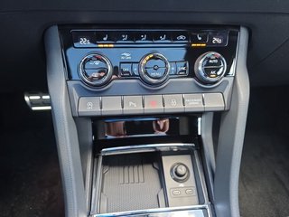 Skoda Karoq Sportline 2,0TDI DSG 4*J.Gar/Pano/aAHK/Matrix/Navi    ** - bilder 21