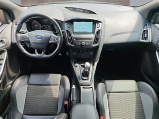 Ford Focus ST 2.0 EcoBoost Navi/Recaro/Kamera - foto 7
