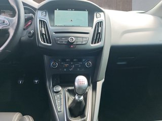 Ford Focus ST 2.0 EcoBoost Navi/Recaro/Kamera - foto 8