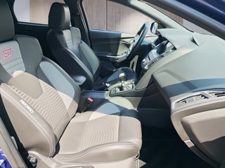 Ford Focus ST 2.0 EcoBoost Navi/Recaro/Kamera - foto 11