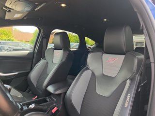 Ford Focus ST 2.0 EcoBoost Navi/Recaro/Kamera - foto 17