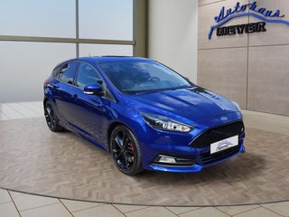 Ford Focus ST 2.0 EcoBoost Navi/Recaro/Kamera - foto 2