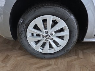 Skoda Kamiq Selection 1,0TSI DSG AHK/Kamera/LED/Kessy/Winterp.  ** - foto 11