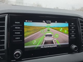 Skoda Karoq Sportline 1,5TSI DSG 4*J.Gar/Pano/aAHK/Matrix/Navi    ** - foto 42