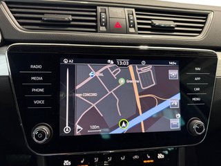 Skoda Superb Combi 1,5TSI DSG Navi/Kamera/el.Klappe/Kessy         ** - bilder 25