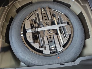 Skoda Kamiq Selection 1,5TSI DSG AHK/Kamera/LED/Kessy/Winterp.  ** - foto 12