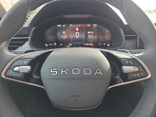 Skoda Kamiq Selection 1,5TSI DSG AHK/Kamera/LED/Kessy/Winterp.  ** - foto 16