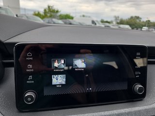 Skoda Kamiq Selection 1,5TSI DSG AHK/Kamera/LED/Kessy/Winterp. - bilder 35