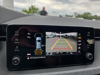 Skoda Kamiq Selection 1,5TSI DSG AHK/Kamera/LED/Kessy/Winterp. - bilder 41