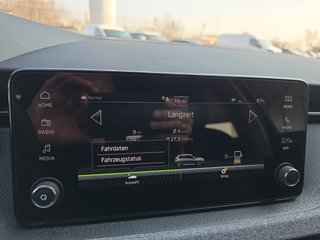 Skoda Kamiq Selection 1,5TSI DSG AHK/Kamera/LED/Kessy/Winterp.  ** - bilder 36