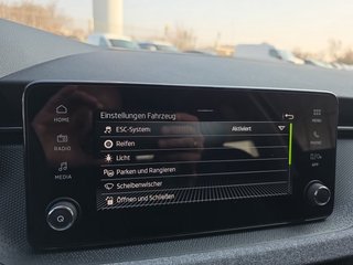 Skoda Kamiq Selection 1,5TSI DSG AHK/Kamera/LED/Kessy/Winterp.  ** - bilder 38