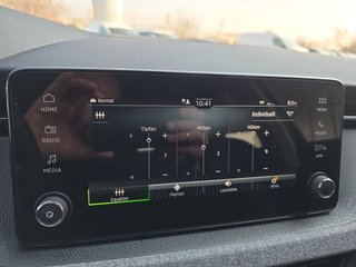 Skoda Kamiq Selection 1,5TSI DSG AHK/Kamera/LED/Kessy/Winterp.  ** - bilder 40