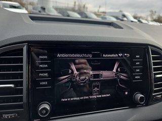 Skoda Karoq Sportline 1,5TSI DSG 4*J.Gar/aAHK/Matrix/Navi  ** - bilder 39